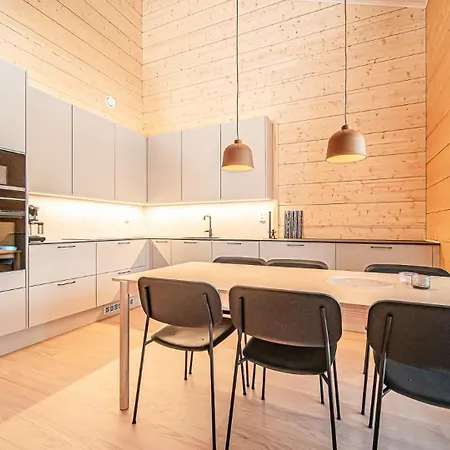 Velho Semesterbostad Äkäslompolo